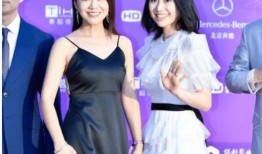 娱乐吃瓜妹闫妮微博,揭秘娱乐圈幕后故事